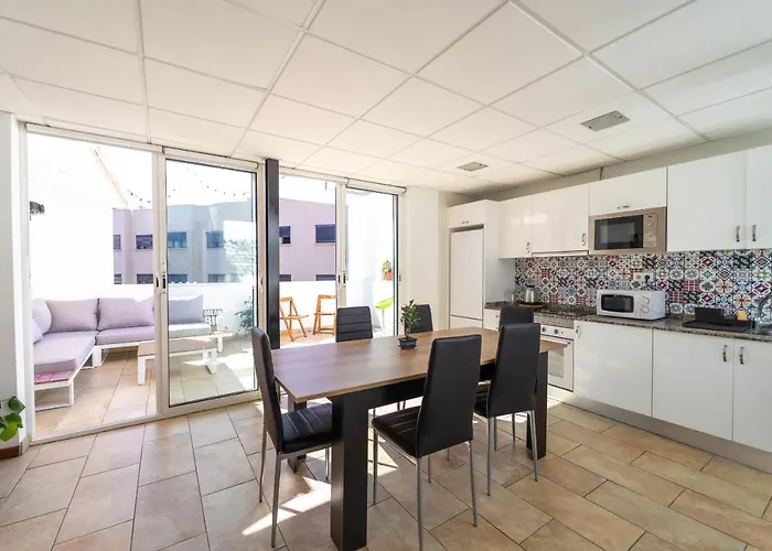 Un Lugar House Canteras - Coliving Homestay *